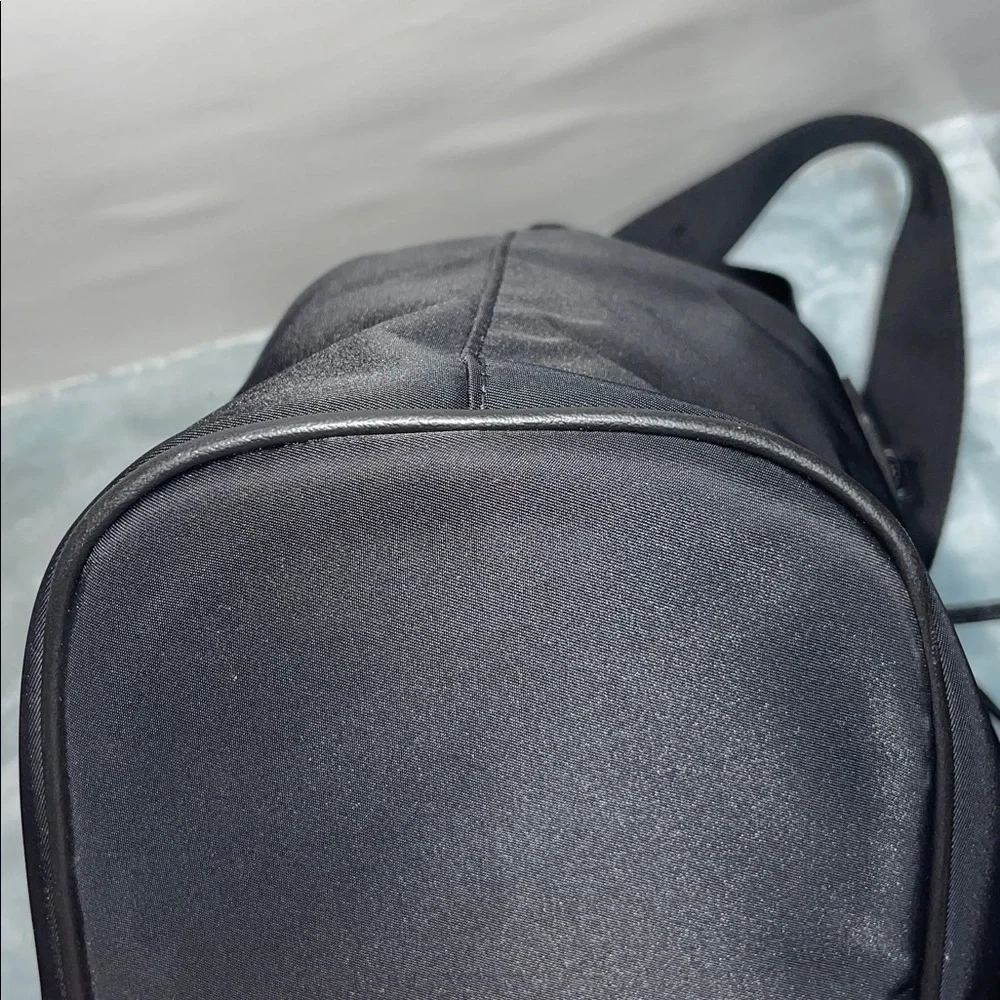 Longchamp Large ‘Le Pliage’ Neoprene Bucket Bag - Picture 5 of 16